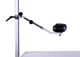 P&auml;&auml;n ja vatsan tuki trimmausp&ouml;yt&auml;&auml;n Groom‑X Comfort Rest